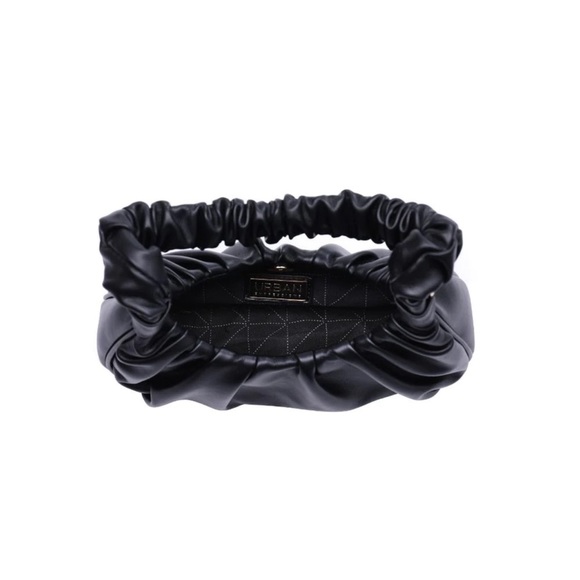 URBAN EXPRESSIONS Scrunched Shoulder Bag in Black with crossbody strap - Picture 3 of 6